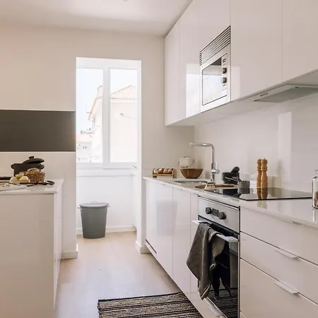 Liac - 2 Bedrooms In Alvalade Daire *