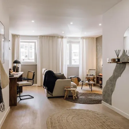 Апартаменты Liac - 2 Bedrooms In Alvalade *